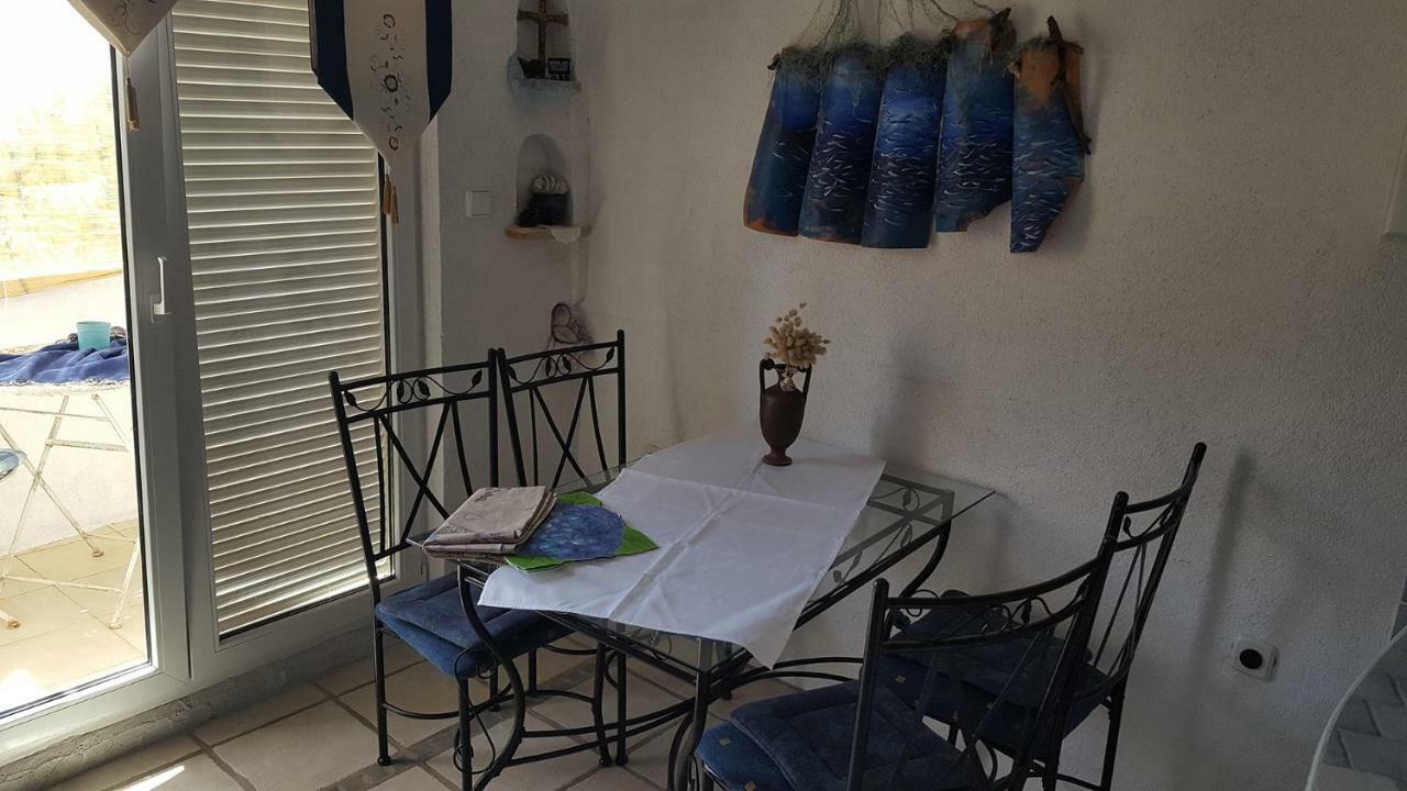 Apartments Lopar Story Екстериор снимка